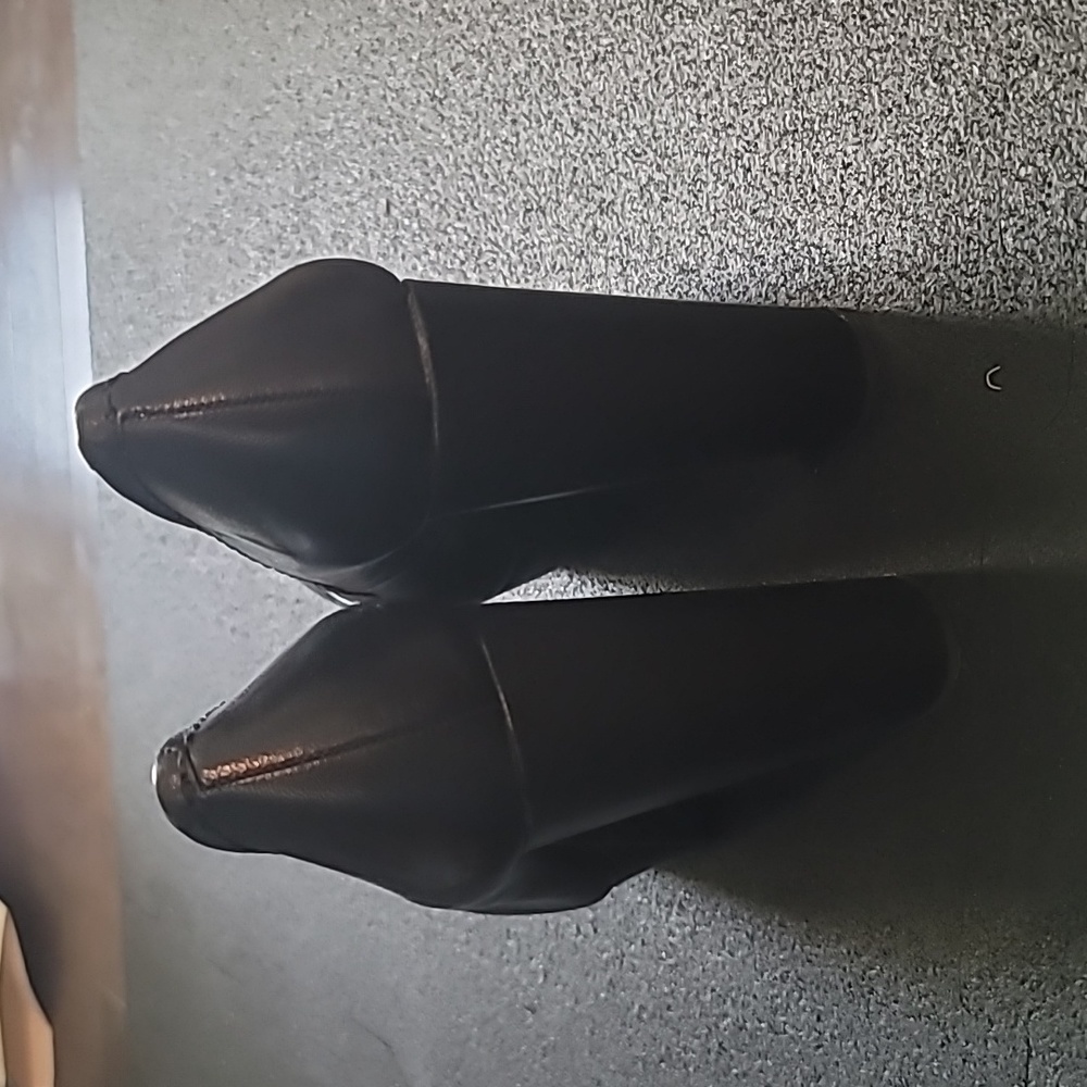 Shoes - Picture 3 of 3